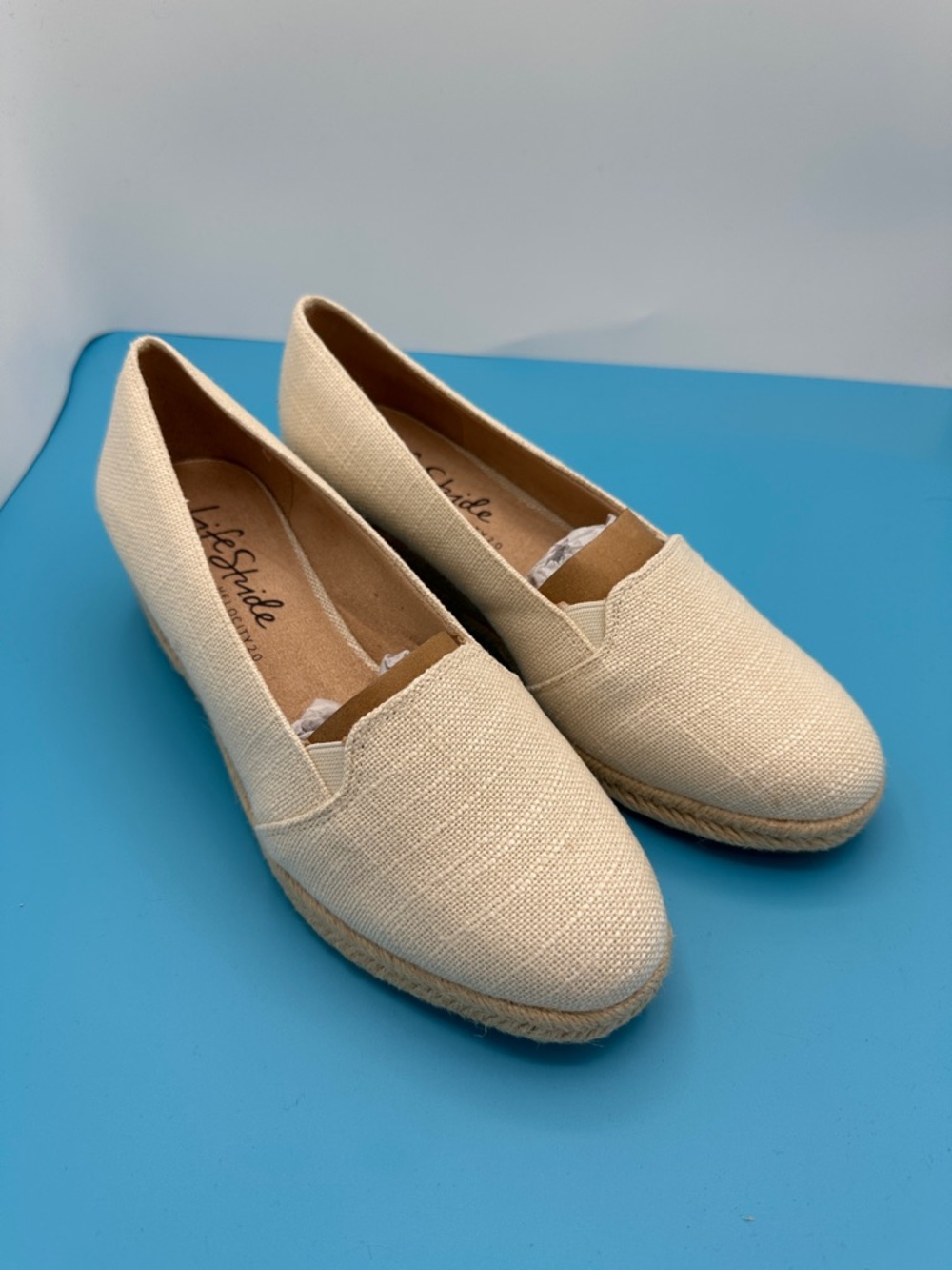 NEW! Life Stride Kamilla  Canvas Espadrille wedge new no box.